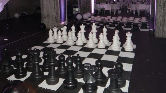 concept black & white party voor personeelsfeest