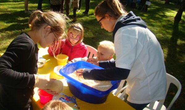 les quatre éléments, family day