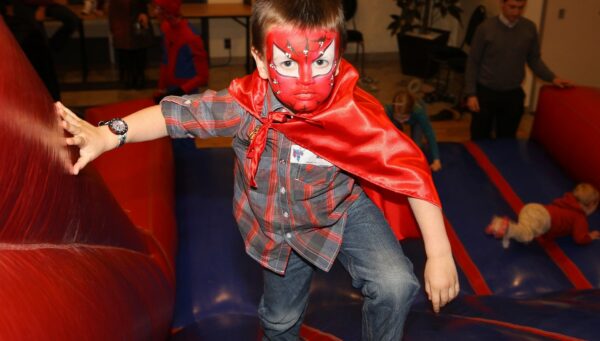 à l'école des super-héros, fête de St-Nicolas